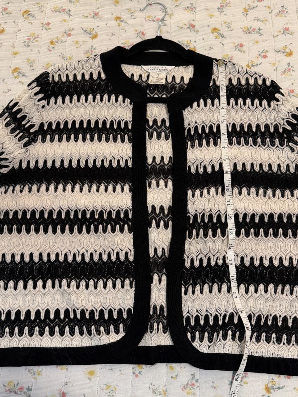 Exclusively Misook Black White Open Front Cardigan Chevron Women's 1X Sweater - Picture 7 of 7